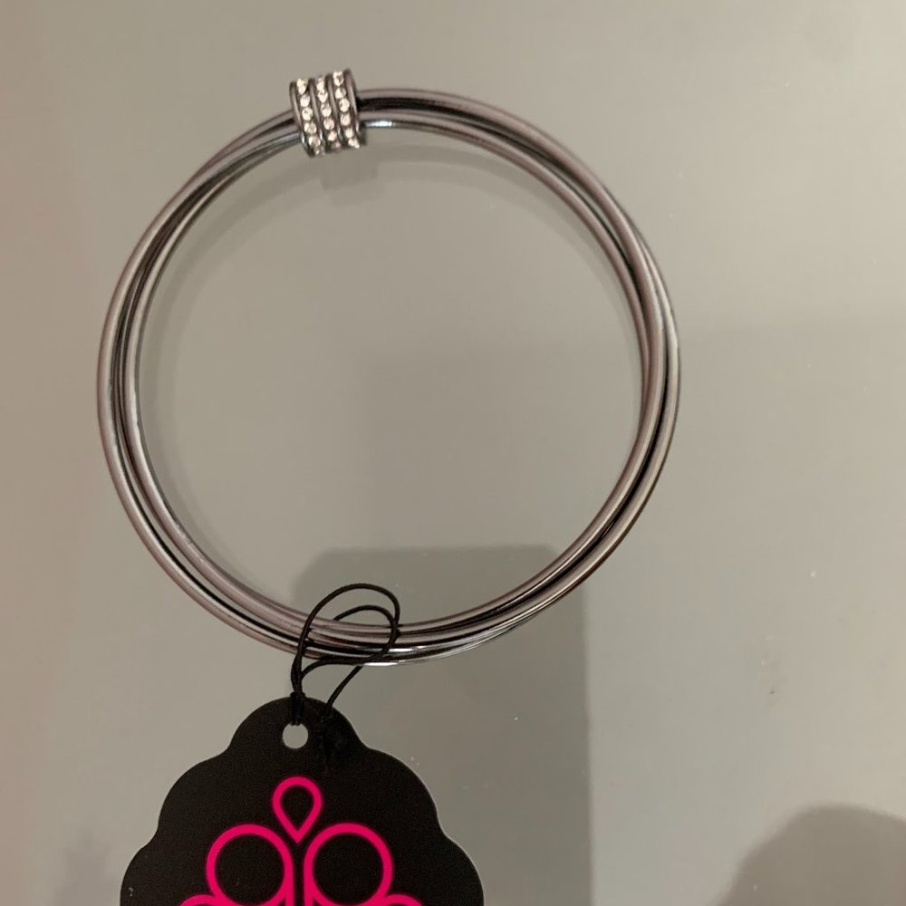 Paparazzi Roll Out The Rhinestones Black Bangle Bracelet